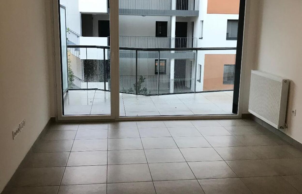 appartement 2 pièces 41 m2 à louer à Décines-Charpieu (69150)