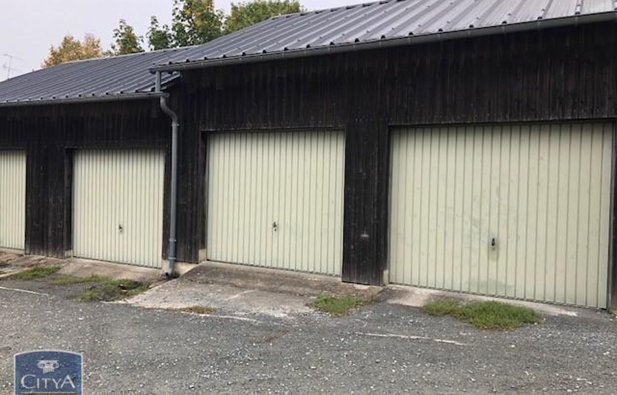 garage  pièces  m2 à louer à Châteauroux (36000)