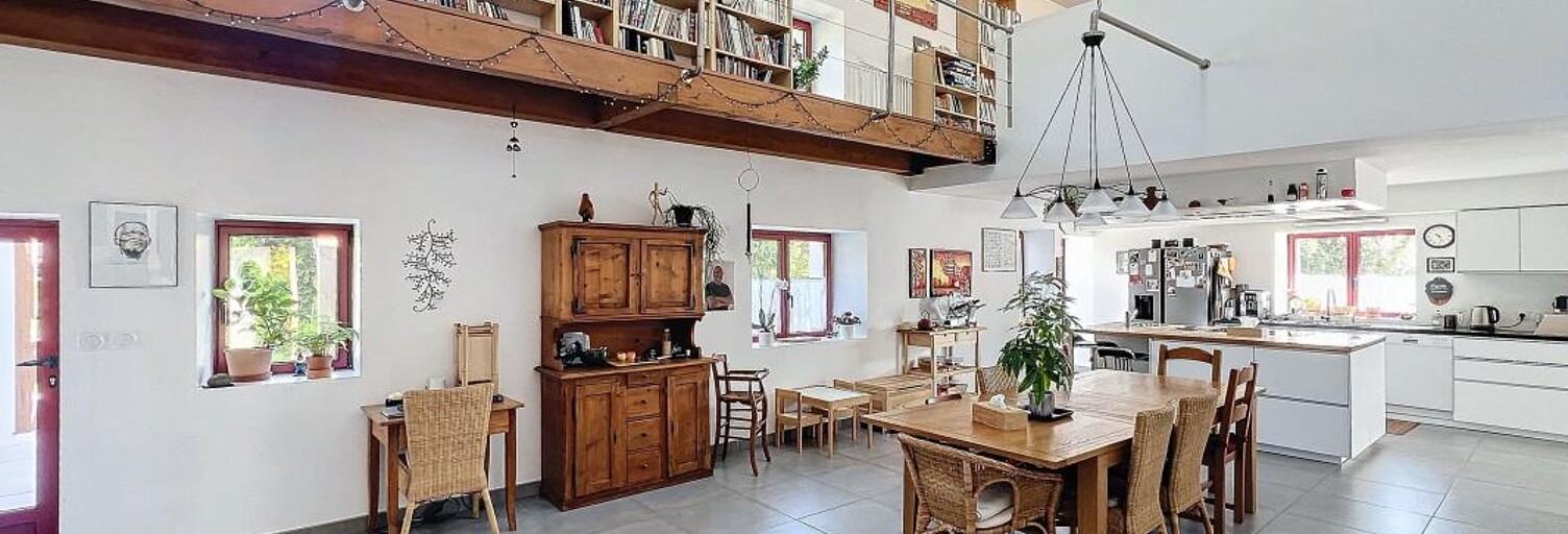 Maison 6 Pièces 235 m² à vendre à Vulbens (74520)