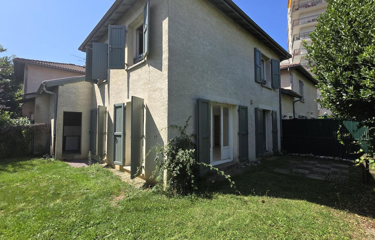 maison 4 pièces 82 m2 à louer à Grenoble (38000)