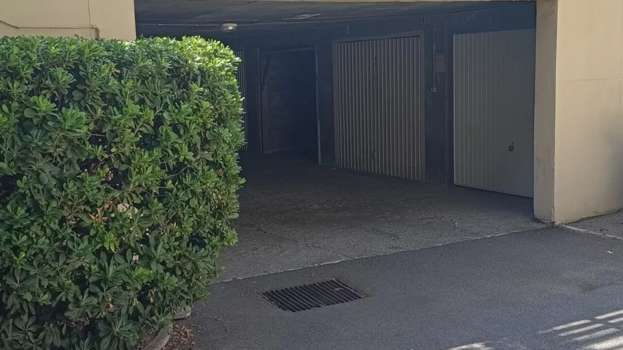 garage  pièces 13 m2 à vendre à Nice (06000)