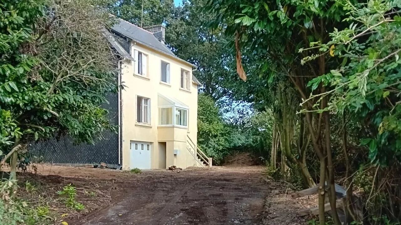 maison 7 pièces 111 m2 à vendre à Maël-Carhaix (22340)