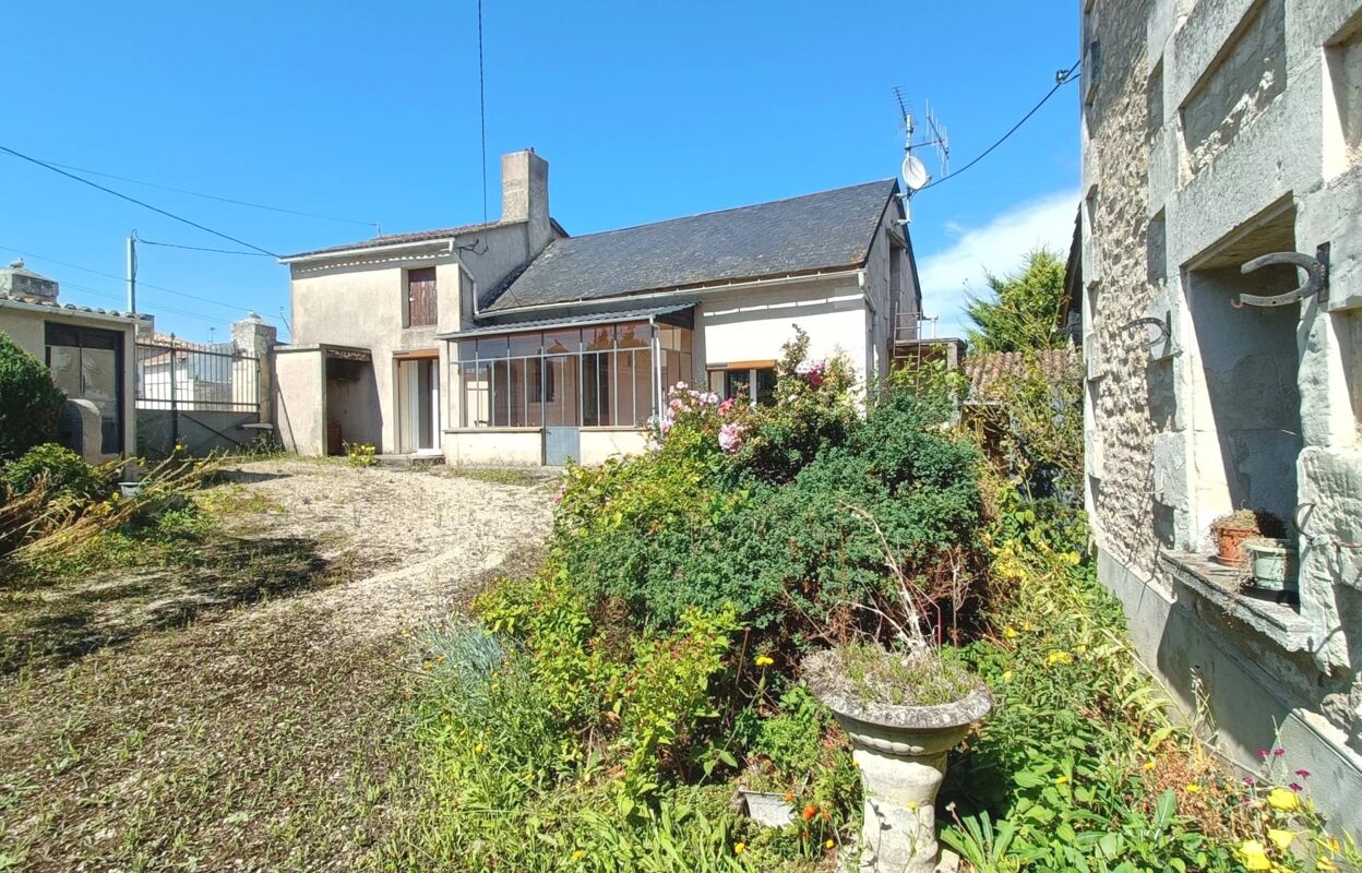 maison 4 pièces 65 m2 à vendre à Saint-Martin-la-Pallu (86380)