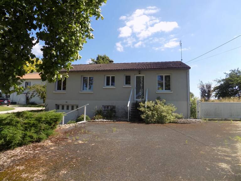 Maison à louer à PRIN DEYRANCON — photo 1