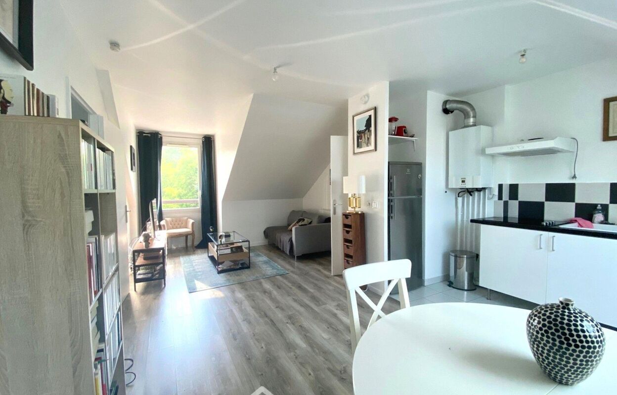 appartement 2 pièces 45 m2 à vendre à Saint-Germain-Lès-Corbeil (91250)