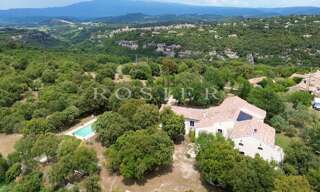 Maison  320 m² à vendre à Venasque (84210)