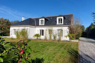 Maison 9 pièces 1800 €