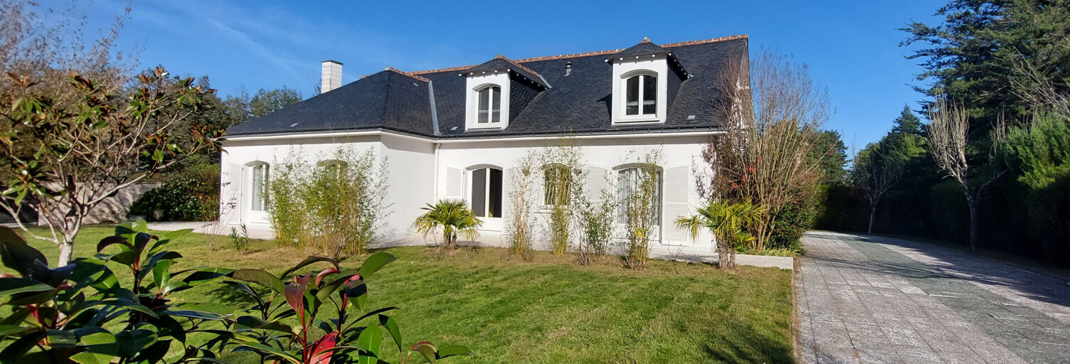 Maison 9 Pièces 353 m² à louer à Ballan-Miré (37510)