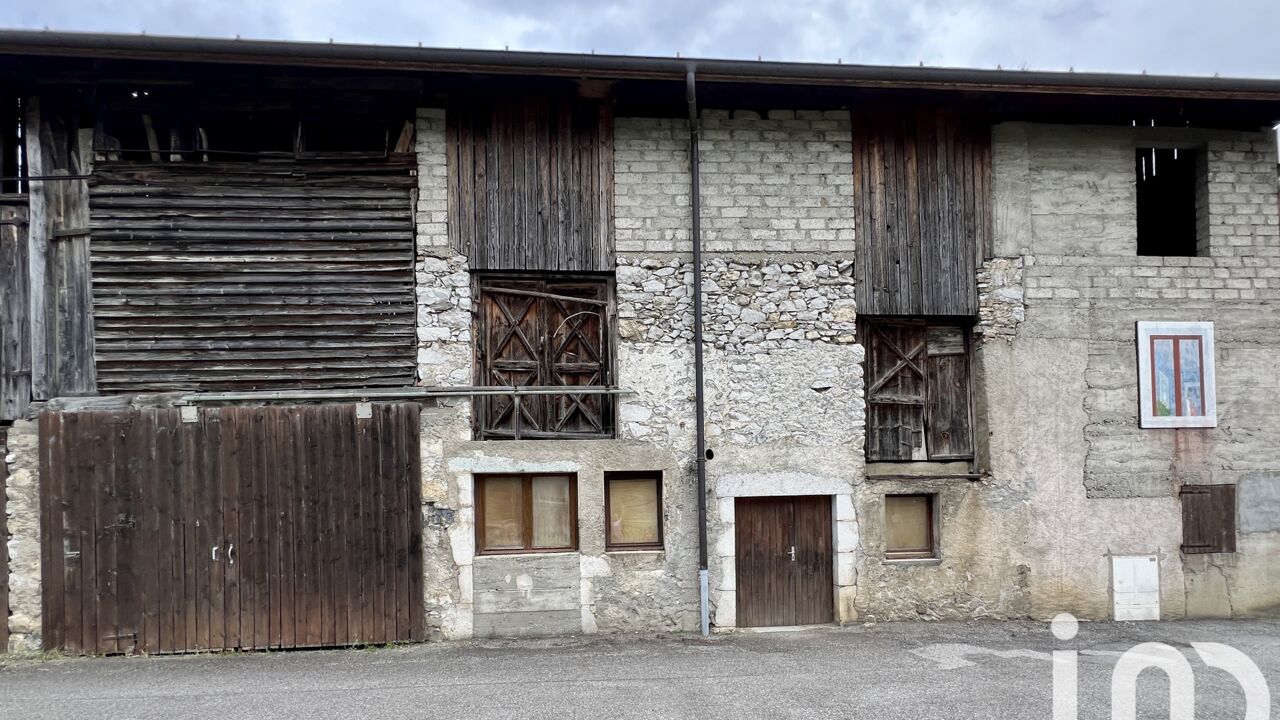 maison 4 pièces 600 m2 à vendre à Val-de-Chaise (74210)