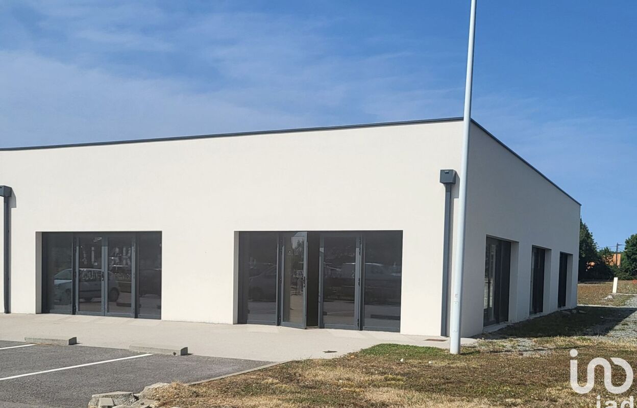 commerce  pièces 236 m2 à vendre à Magné (79460)