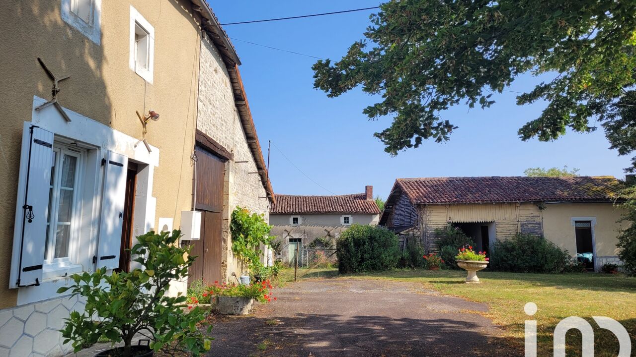 maison 2 pièces 53 m2 à vendre à Le Bouchage (16350)