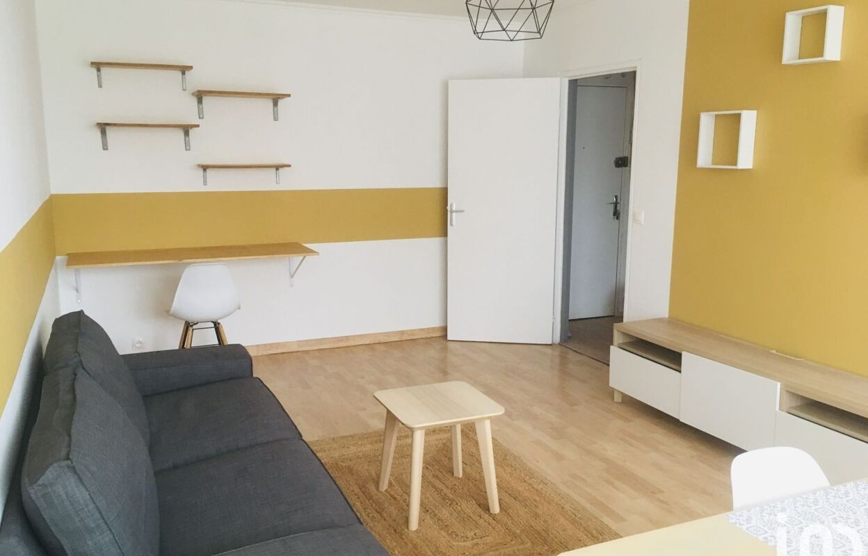 appartement 2 pièces 51 m2 à vendre à Dammarie-les-Lys (77190)