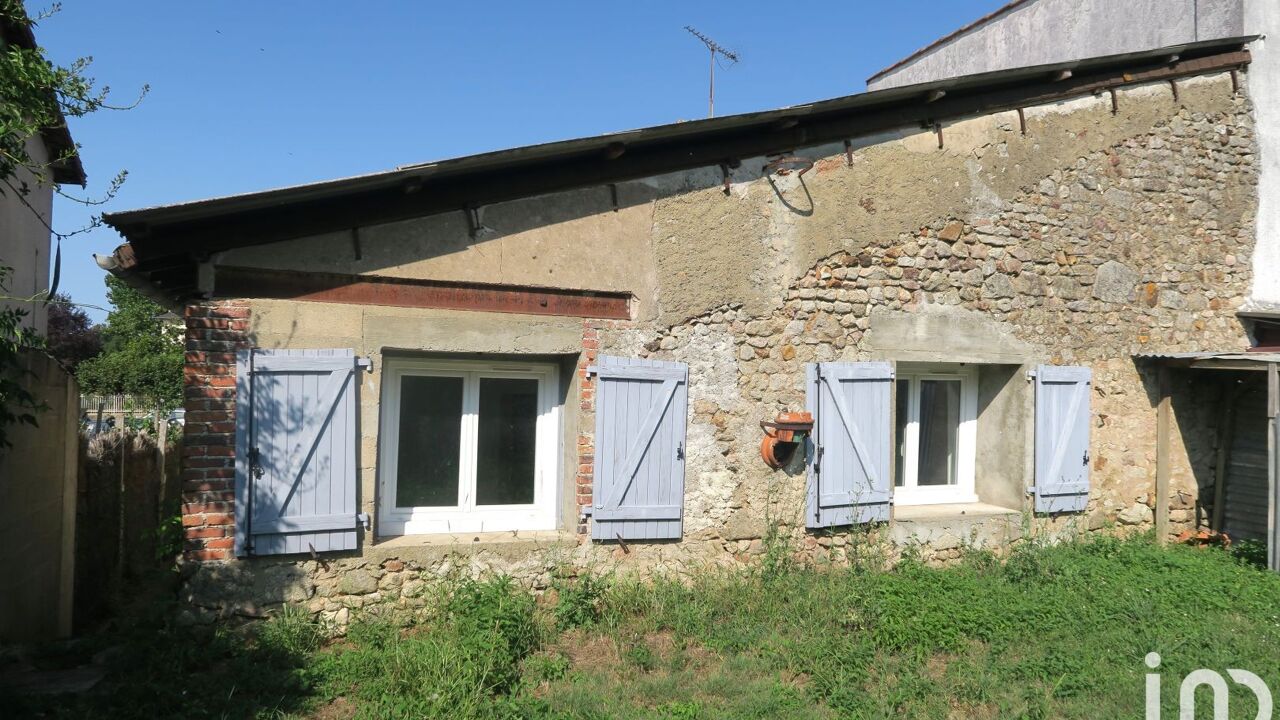 maison 5 pièces 91 m2 à vendre à Lathus-Saint-Rémy (86390)