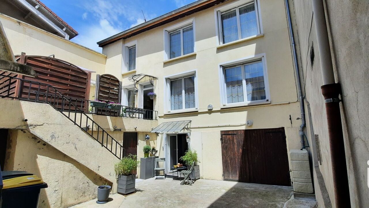 maison 5 pièces 110 m2 à vendre à Saint-Étienne (42000)