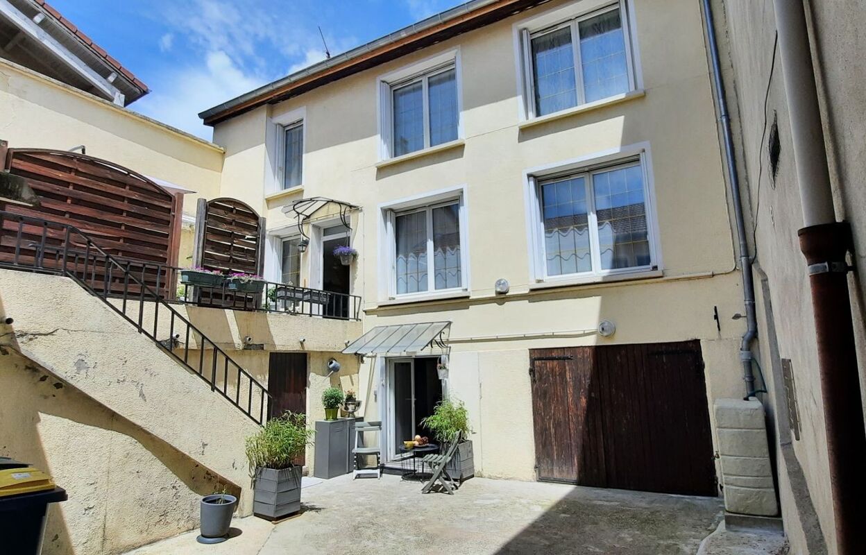 maison 5 pièces 110 m2 à vendre à Saint-Étienne (42000)