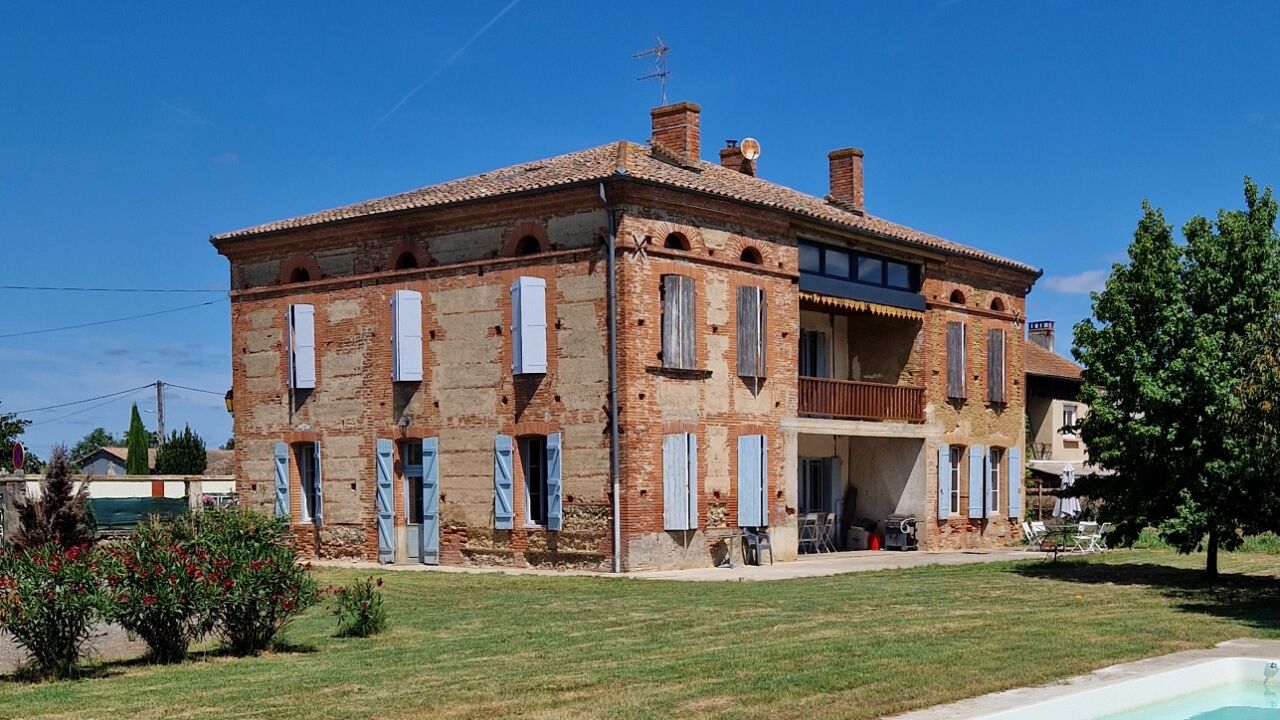 maison 10 pièces 305 m2 à vendre à Castelferrus (82100)