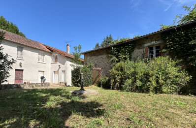 vente maison 92 500 € à proximité de Lathus-Saint-Rémy (86390)