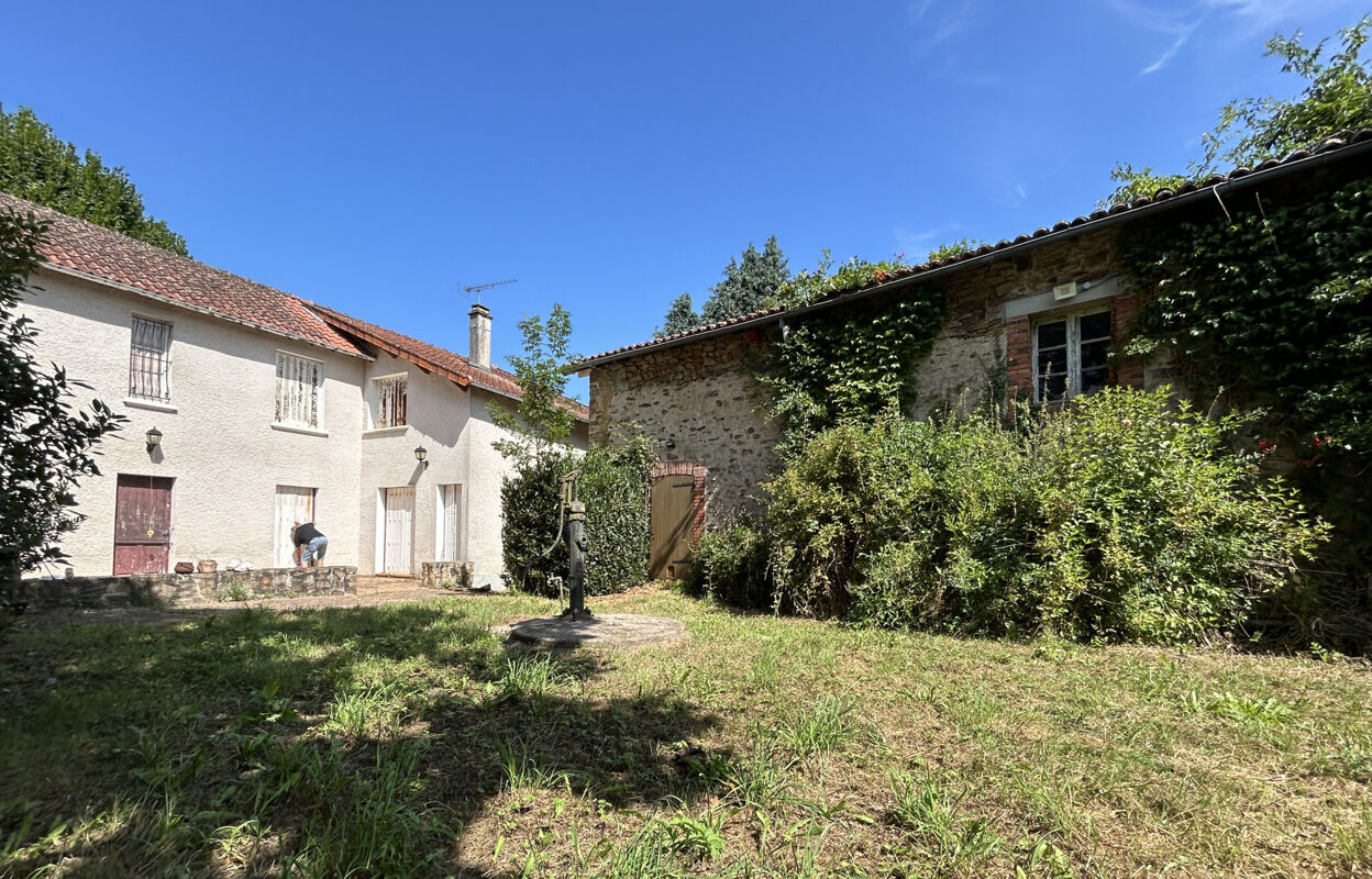 maison 4 pièces 163 m2 à vendre à Saint-Bonnet-de-Bellac (87300)