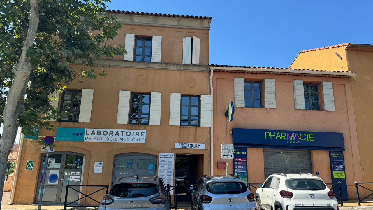 commerce  pièces 16 m2 à louer à Rousset (13790)