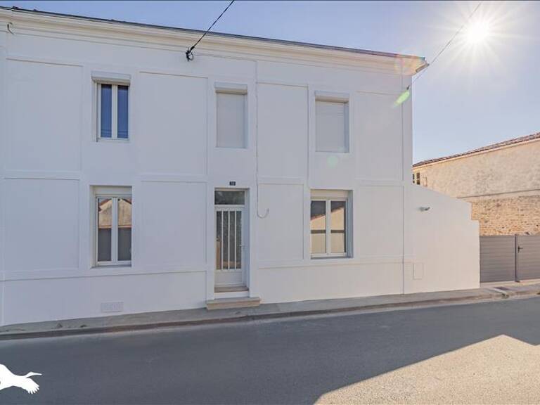 Maison de bourg de 5 pièces principales — photo 1