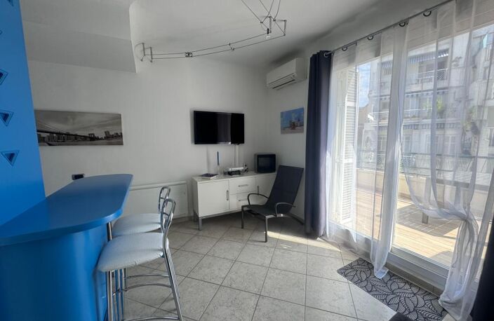 Appartement À Vendre CARRE D'OR -HALEVY / VUE MER — photo 2