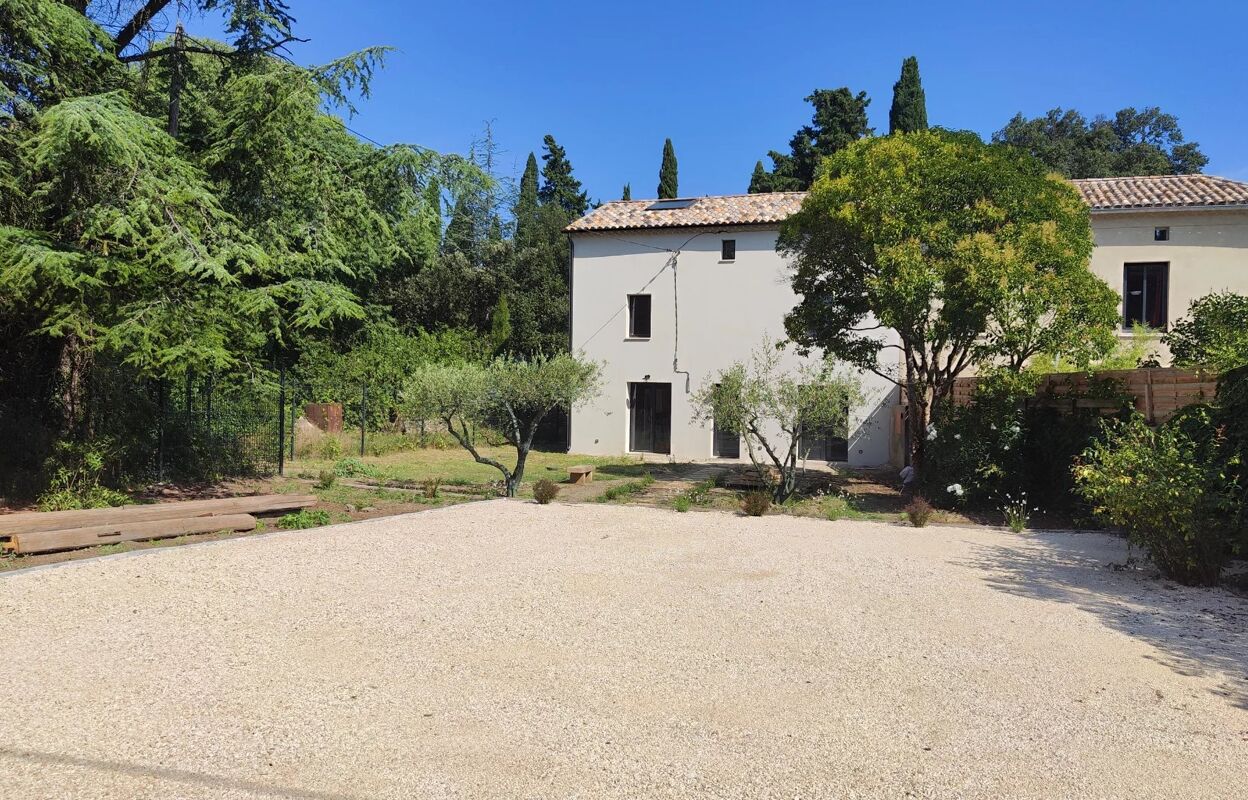 maison 6 pièces  m2 à louer à Uzès (30700)