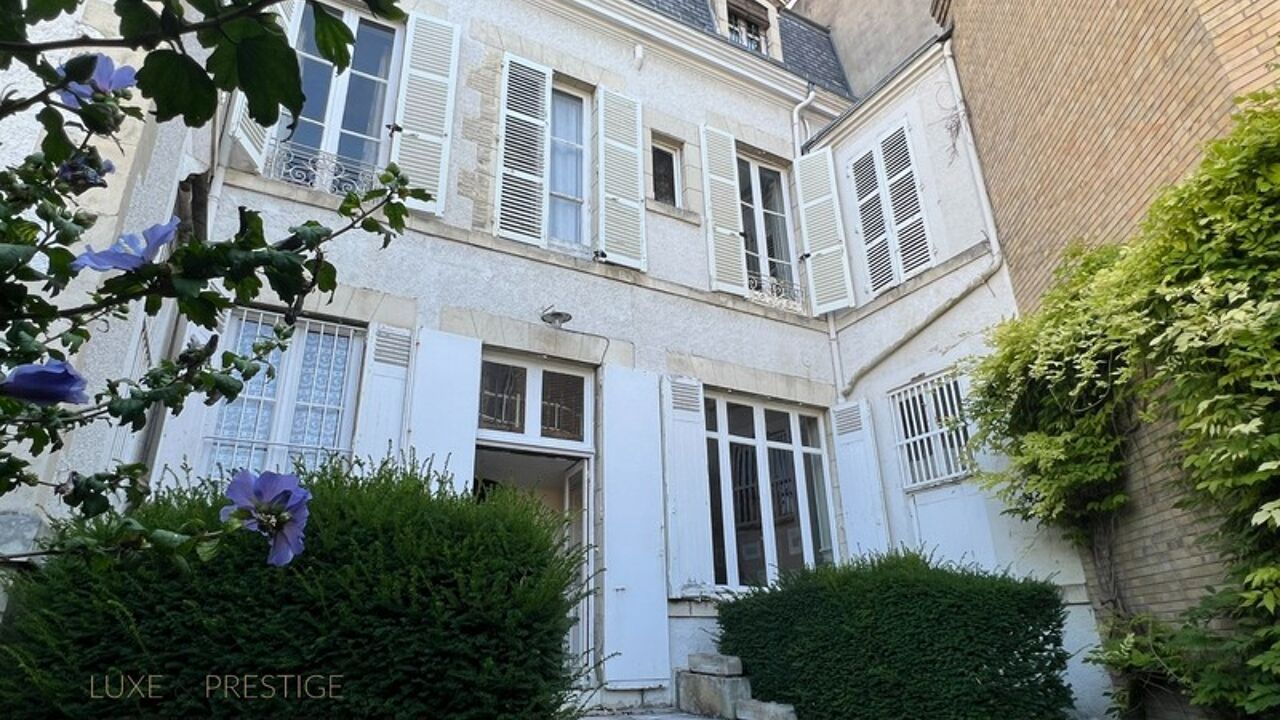 maison 12 pièces 365 m2 à vendre à Orléans (45000)