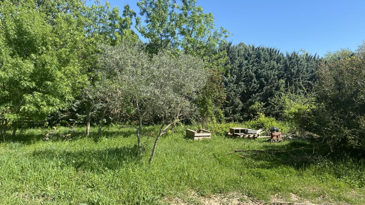 terrain 460 m2 à construire à Le Puy-Sainte-Réparade (13610)