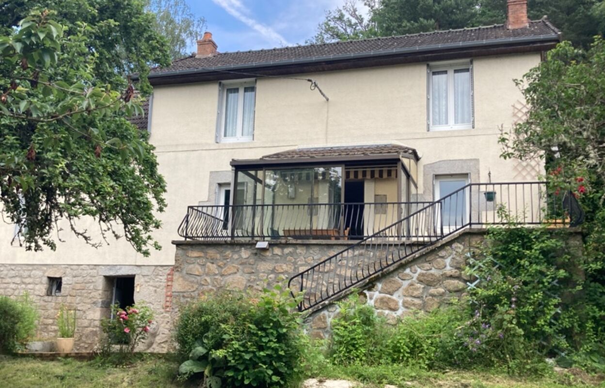 maison 4 pièces 110 m2 à vendre à Moutier-Rozeille (23200)