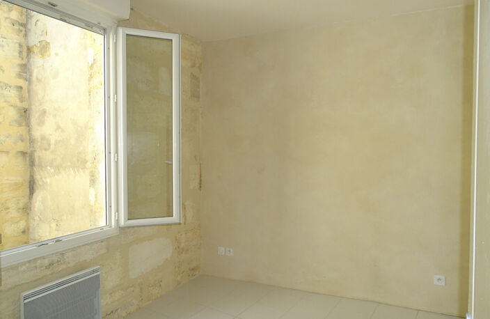 A VENDRE APPARTEMENT DE TYPE 2 LOUE- SECTEUR BORDEAUX VICTOIRE / CAPUCINS — photo 5