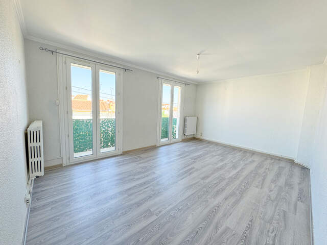 PERPIGNAN SUD : Appartement F4 de 76 m² avec GRAND GARAGE, PA... — photo du bien