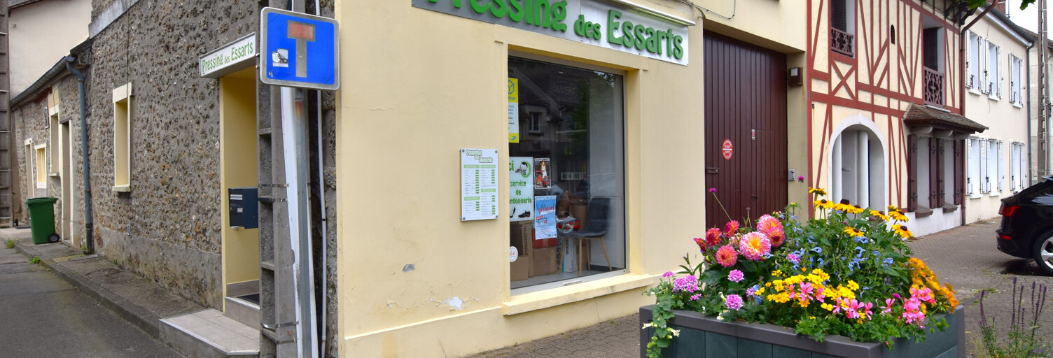 Commerce  53 m² à vendre à Les Essarts-le-Roi (78690)