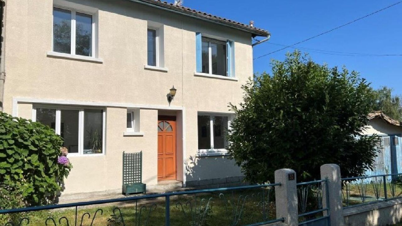 maison 5 pièces 119 m2 à vendre à Brettes (16240)