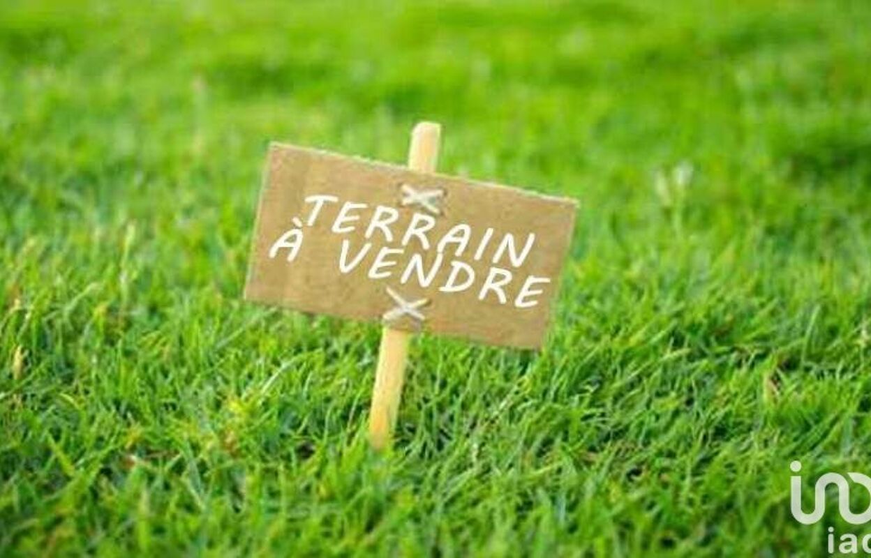 terrain  pièces 1050 m2 à vendre à Marcillac (33860)