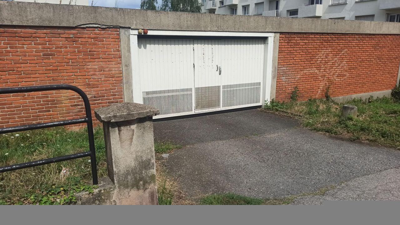 garage  pièces 14 m2 à vendre à Saint-Étienne (42100)