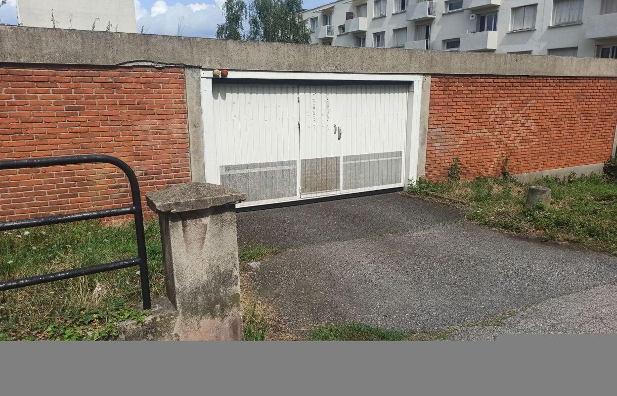 garage  pièces 14 m2 à vendre à Saint-Étienne (42100)