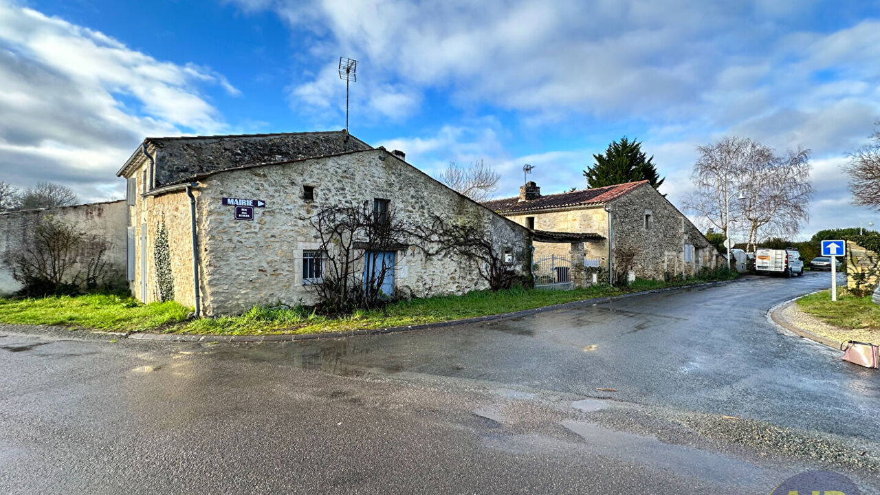 maison 6 pièces 171 m2 à vendre à Luchat (17600)