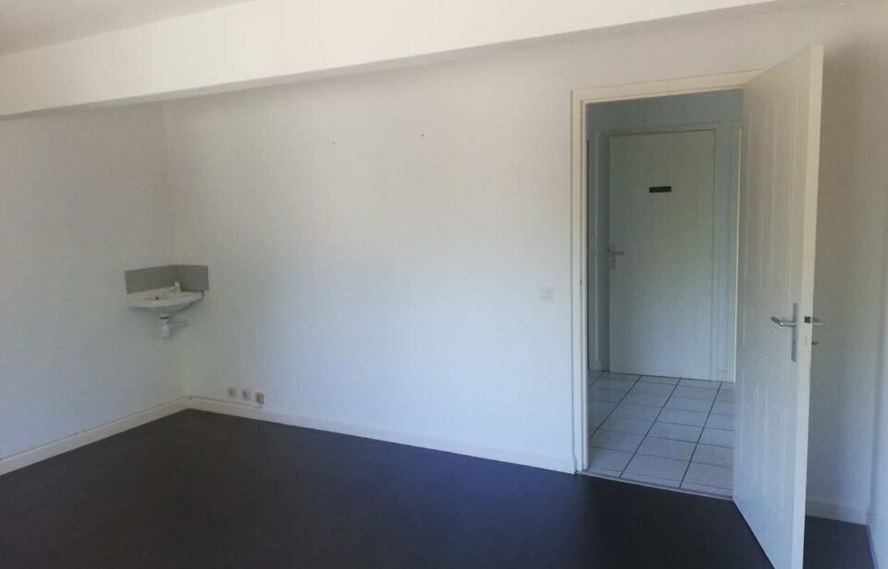 commerce  pièces 60 m2 à louer à Biarritz (64200)