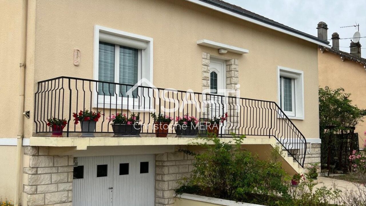 maison 8 pièces 106 m2 à vendre à Dangé-Saint-Romain (86220)