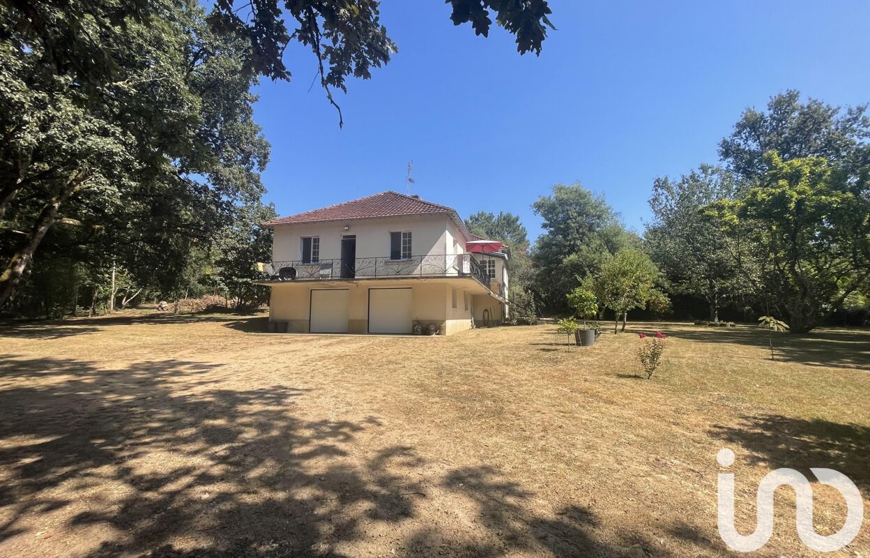 maison 8 pièces 167 m2 à vendre à Saint-Félix-de-Reillac-Et-Mortemart (24260)