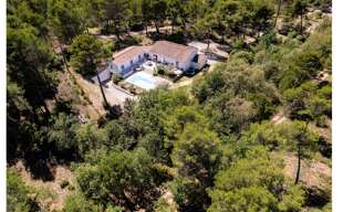 Maison 5 Pièces 200 m² à vendre à Jouques (13490)