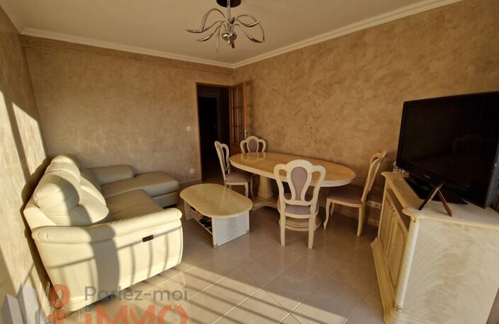 T3 — photo 3