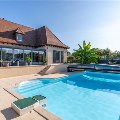 Maison 5 pièces 385000 €