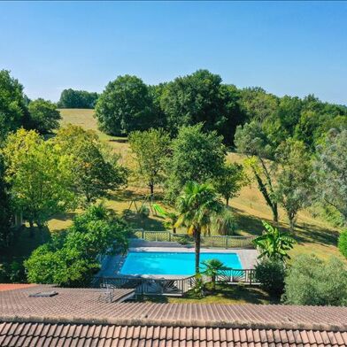 Maison 8 pièces 499000 €