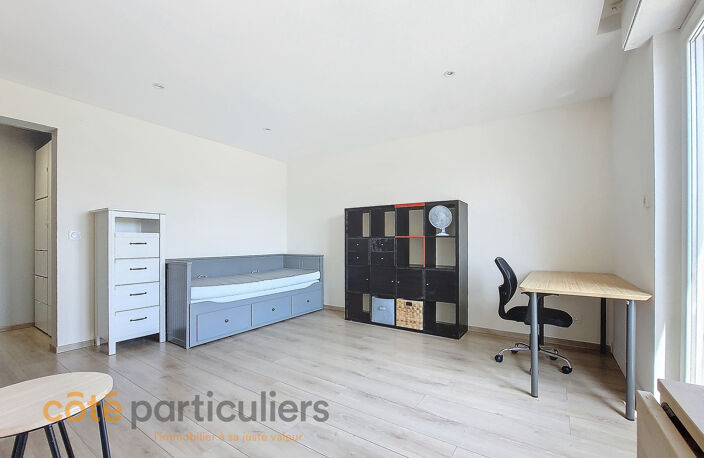 Appartement T1 bis de 25.81m2 + cave et parking collectif au — photo 4