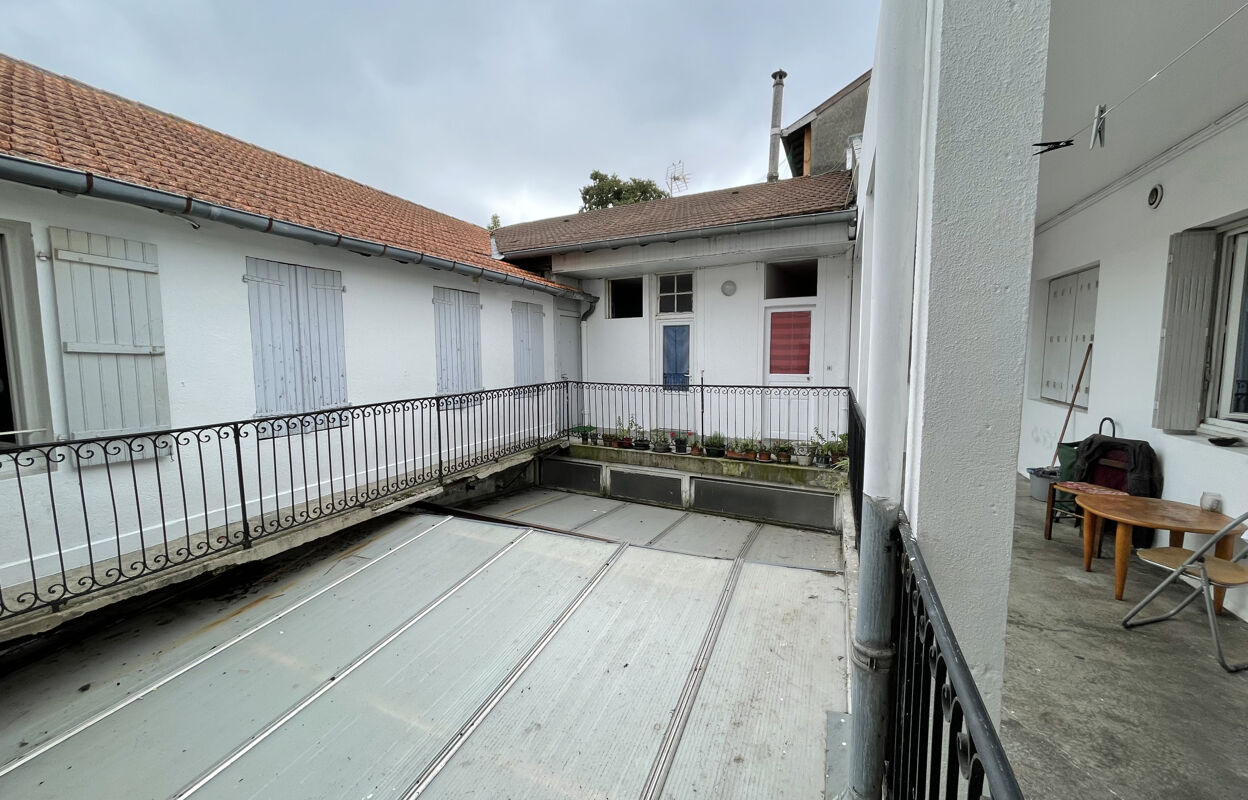 immeuble  pièces 200 m2 à vendre à Tarbes (65000)