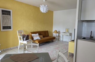 location appartement 730 € CC /mois à proximité de Saint-Aubin-de-Branne (33420)