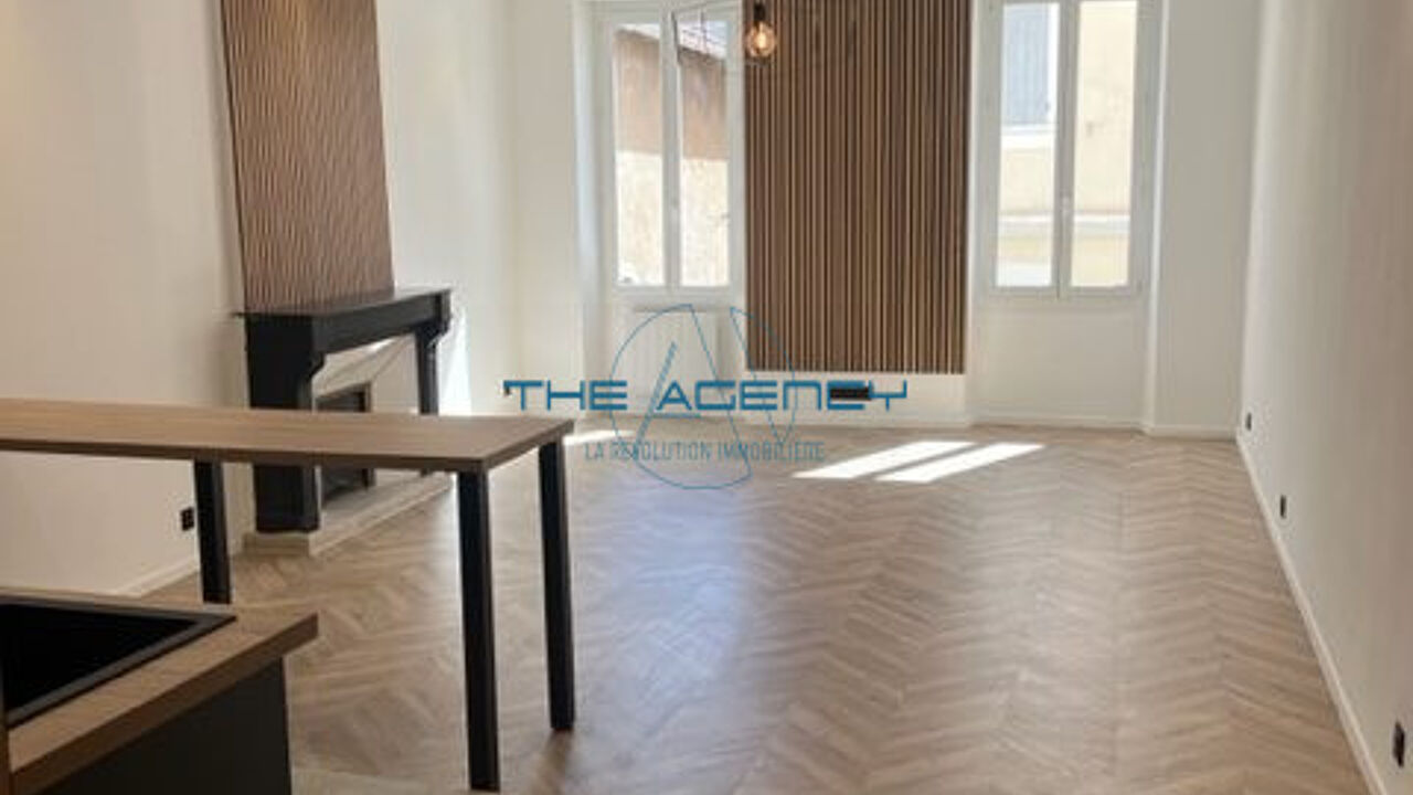 appartement 3 pièces 79 m2 à vendre à Marseille 2 (13002)