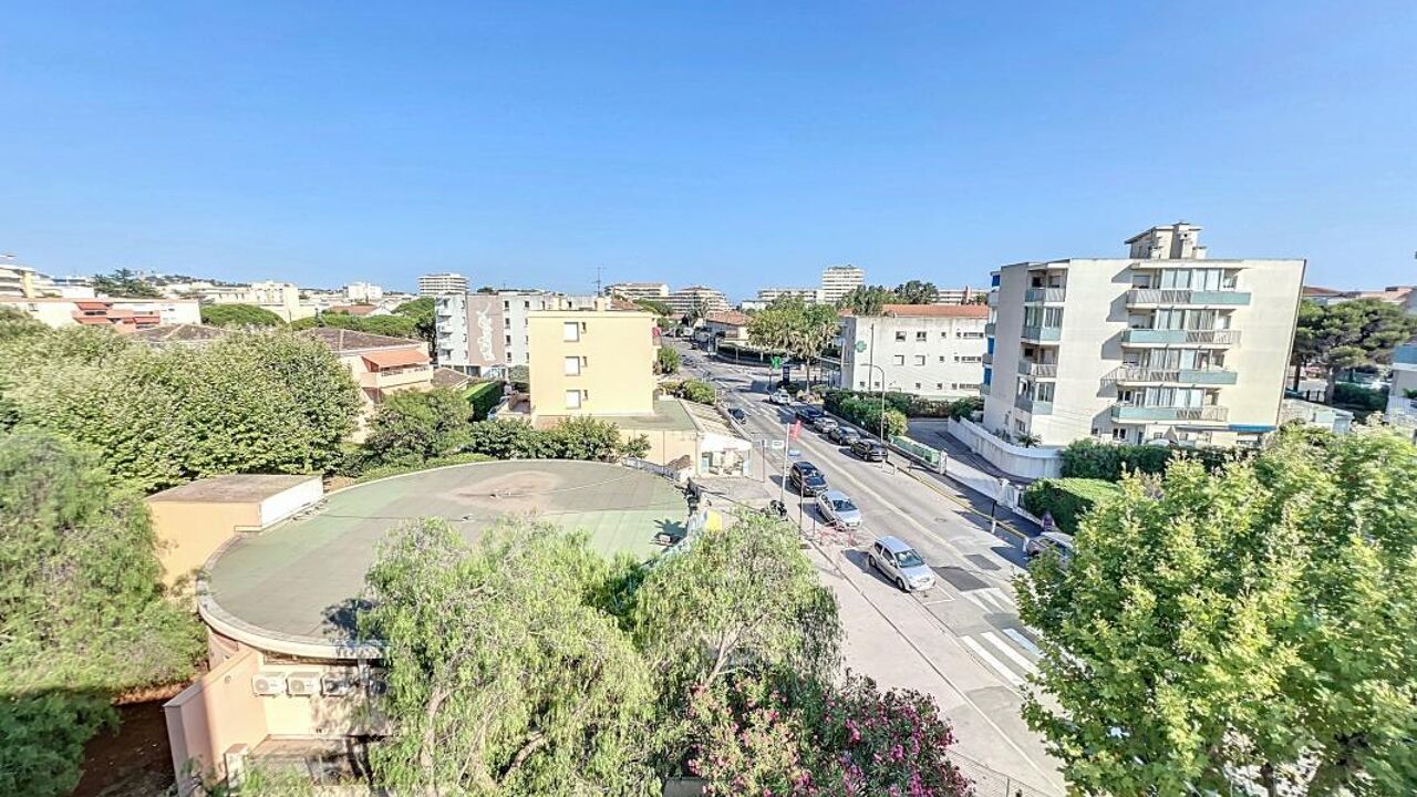 appartement 2 pièces 49 m2 à vendre à Fréjus (83600)