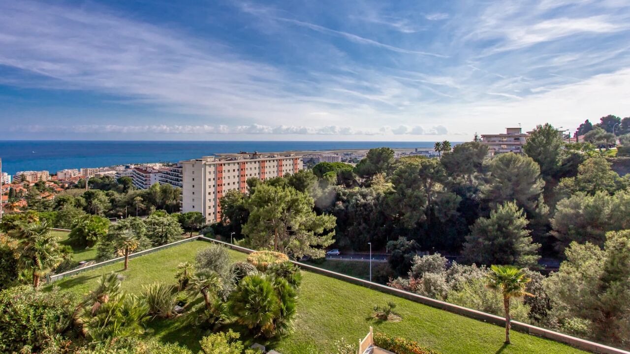 appartement 2 pièces 54 m2 à vendre à Nice (06200)